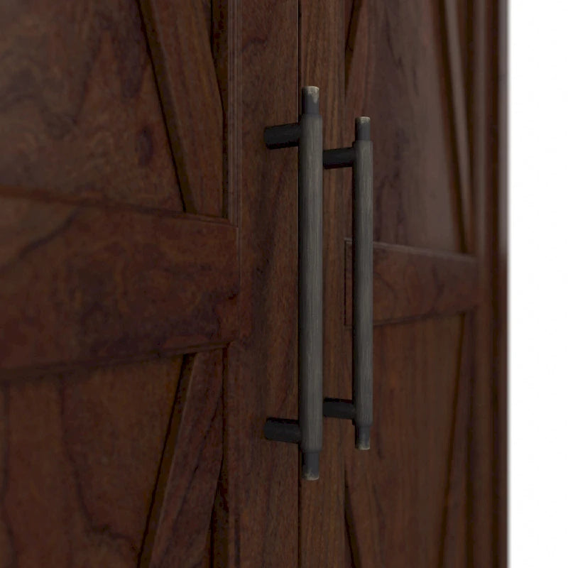 Hoher Aufbewahrungsschrank mit Türen und Einlegeböden