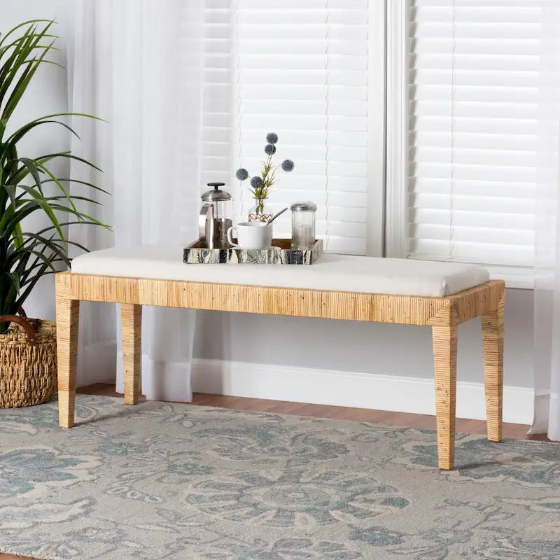 Banco bohemio moderno de ratán marrón natural y madera de caoba