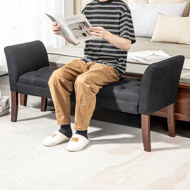 Banco para el pie de la cama con diseño capitoné y tapizado